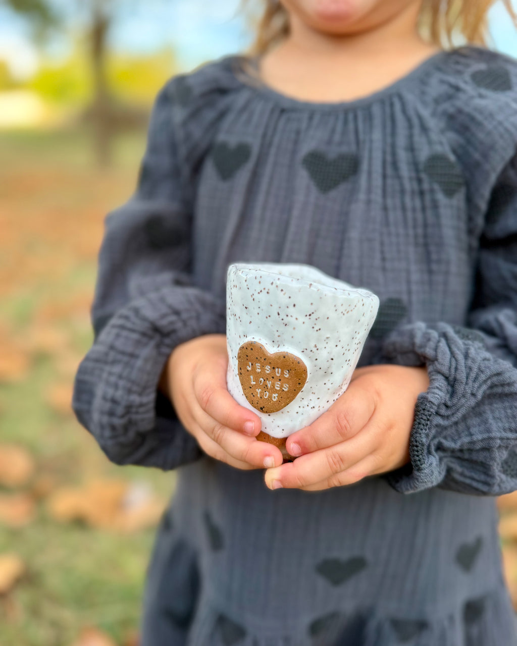 Nora Kids/Espresso Cup JLY Heart White